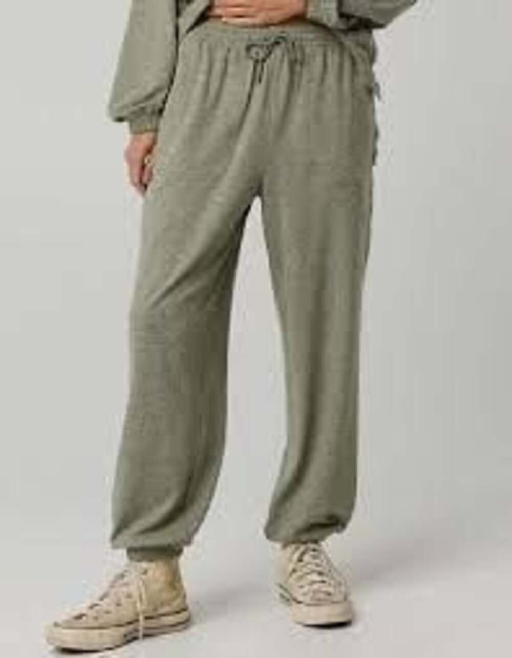 OFFLINE By Aerie Jogger Pants in Olive Heather Green Large Short